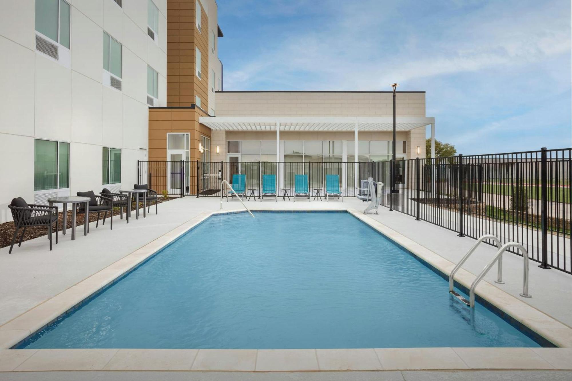Towneplace Suites By Marriott Forney Eksteriør bilde